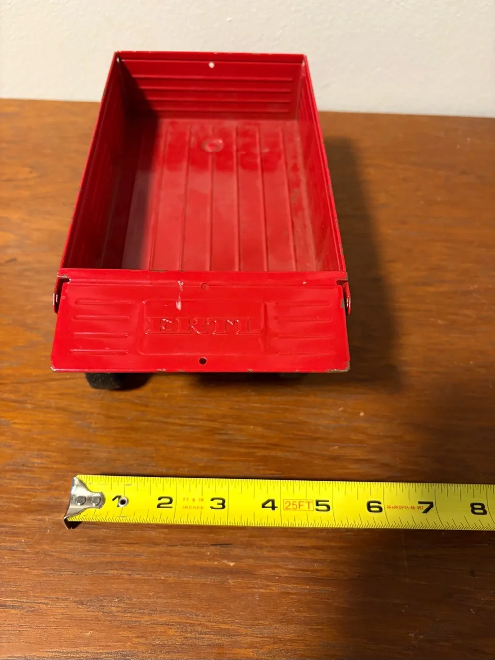 ERTL Red Metal Farm Hay Wagon Vintage Boarded Walls